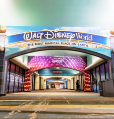 Custom static display graphic on arch